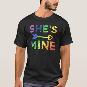 レズビアンカップル彼女は私のマッチングLgbtプライド Tシャツ