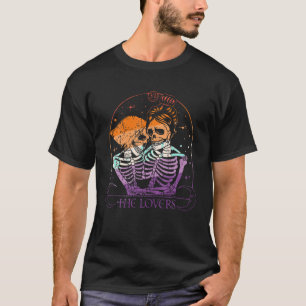 レズビアンカップル愛好家タロットカードLGBTQスケルトンVa Tシャツ