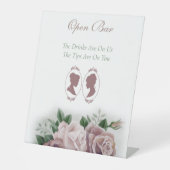 レズビアンブリーズリージェンシーピンクローズ 台座サイン (正面)