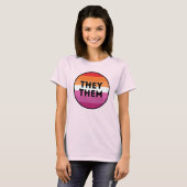 レズビアン代名詞プライドTシャツ Tシャツ (正面フル)
