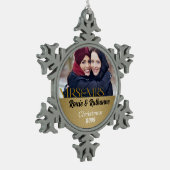 レズビアン夫人のクリスマス金ゴールド スノーフレークピューターオーナメント (左)