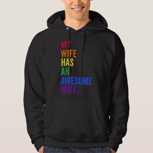 レズビアン ウェディング おもしろTシャツ 私の妻には素敵な妻がいます パーカ (正面)
