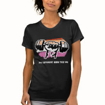 レズビアン・プライド・ジムTシャツ フィスト・ダンベル 2026