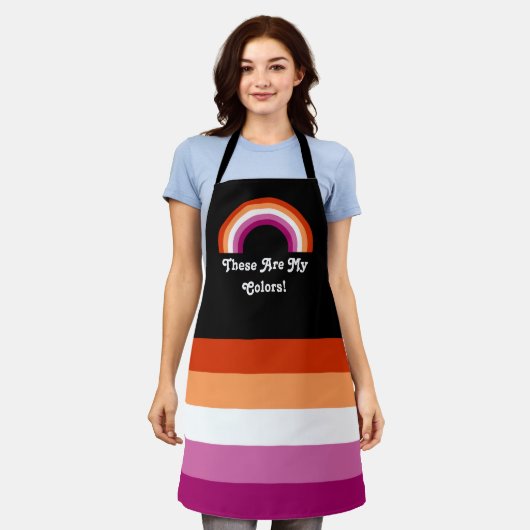 レズプライド国旗とレインボーとカスタム文字 エプロン (着用した状態)