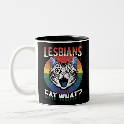 レズ食べビアズ猫ユーモアLGBTQプライド国旗 ツートーンマグカップ (左)