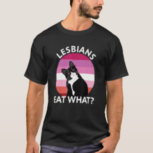 レズ食べビアンズキュート黒猫レズビアンカラー1 Tシャツ