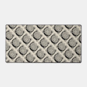 レターCヴィンテージケルト結び目模様モノグラム デスクマット (正面)