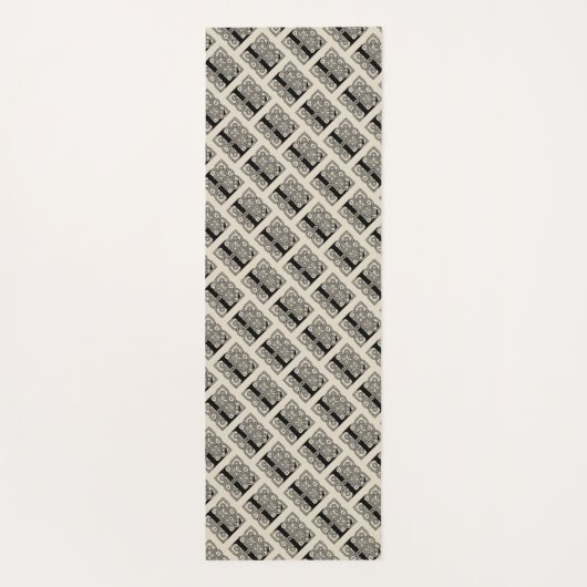 レターLヴィンテージケルト結び目模様モノグラム ヨガマット (裏面)