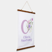 レターOと名(フローラデザイン) 吊り下げ型タペストリー (傾斜あり)