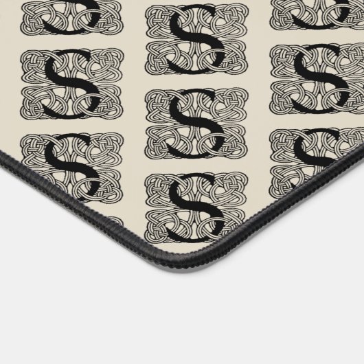 レターSヴィンテージケルト結び目模様モノグラム デスクマット (コーナー)