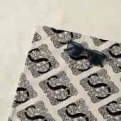 レターSヴィンテージケルト結び目模様モノグラム ビーチタオル (インサイチュ)