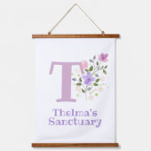 レターTと名(フローラデザイン) 吊り下げ型タペストリー (正面)