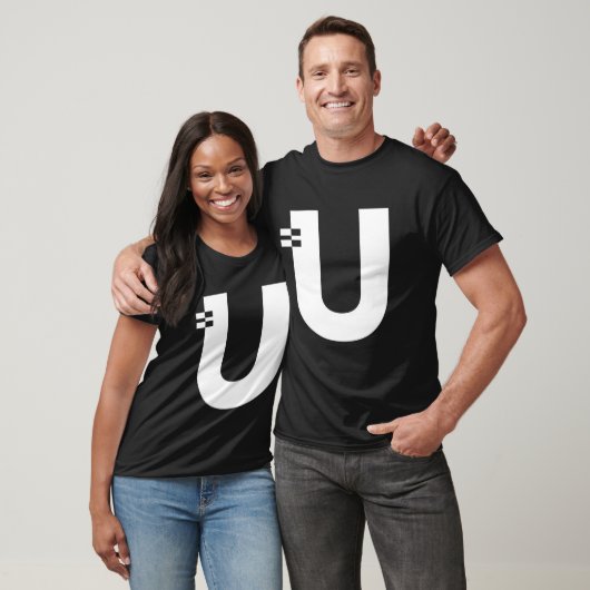 レターUアルファベットイニシャルモノグラム Tシャツ (ユニセックス)