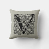 レターVヴィンテージケルト結び目模様モノグラム クッション (裏面)