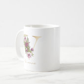 レターV金ゴールドモノグラムマルサラホワイト花模様 コーヒーマグカップ (正面左)