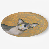レックス猫によるヴィンテージの金ゴールドのダマスク織のSphynx猫 ペーパープレート (アングル)