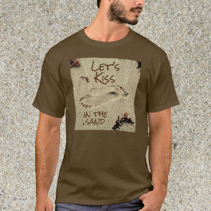 レッツキスザサンド気のあるそぶりをしたビーチ Tシャツ
