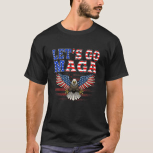 レッツゴーMAGAトランプ2024ウルトラマガUSA国旗の評判 Tシャツ