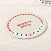 レッツフレンドシップブレスレットレッドピンク誕生日 ラウンドペーパーコースター (アングル)