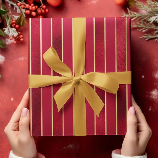 レッドきらめくサテンクリストライプのスマス ラッピングペーパー