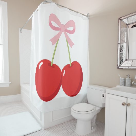 レッドさくらんぼとピンクボウコケットコテージシック シャワーカーテン (インサイチュ)