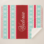 レッドアクアスノーフレークスクリスマスパターン名前をカスタムする シェルパブランケット (正面(横))