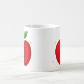レッドアップルウィズハピー顔 コーヒーマグカップ (中央)