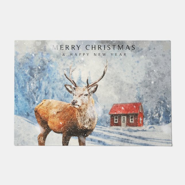 レッドウィンターウッドランドキャビンと鹿メリークリスマス ドアマット (正面)