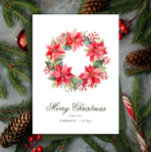 レッドウォーターカラースタイルポインセチアリースクリスマス シーズンカード<br><div class="desc">赤い果実とポインセチアの花の甘い水の色のスタイルクリスマスのリースはシンプル、このフラットカードの裏側に長いメッセージのための写真と宇宙を備えたクラシックタイプのクラシックのホリデーカードの上に見えエレガントる。</div>
