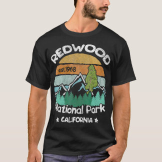 レッドウッドカリフォルニア米国国立公園キャンピングハイキング Tシャツ
