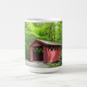 レッドカバー橋アットチャットフィールドホロー コーヒーマグカップ (中央)