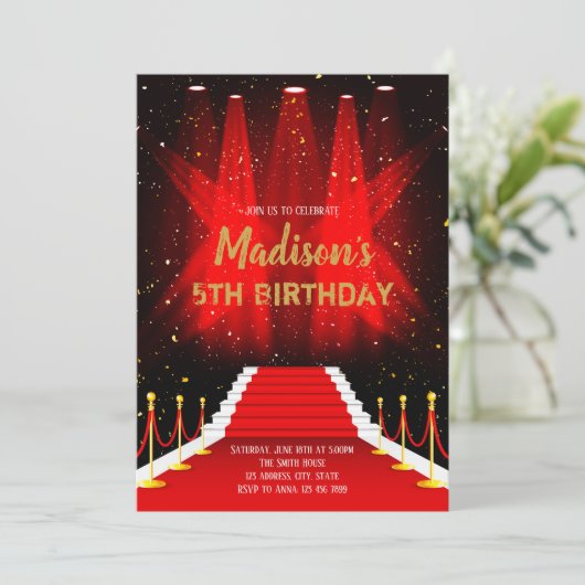 レッドカーペットの誕生日の招待状 招待状 (スタンド正面)