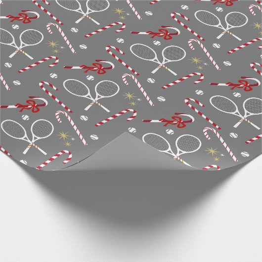 レッドキャンディモダンーキニーテニステーマクリスマスグレー ラッピングペーパー (角)