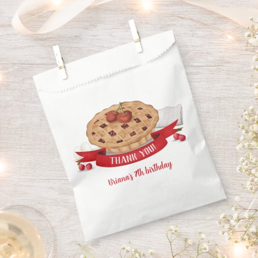 レッドギンガムさくらんぼかわいこちゃんパイ誕生日パーティー フェイバーバッグ (クリップ留めされた状態)