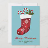レッドクリスマスストッキングオンブルーウィズカスタム文字 シーズンカード (正面)