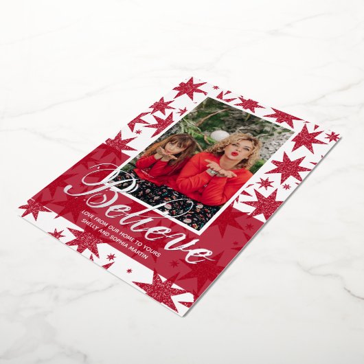 レッドクリスマスフォト信じフォイルホリデーカード 箔シーズンカード (回転した状態)