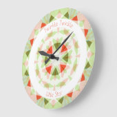 レッドグリーントゥインクルリトルスターベビーガール子供部屋 ラージ壁時計 (傾斜)