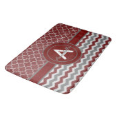 レッドグレーシェブロンクローバー バスマット (アングル)