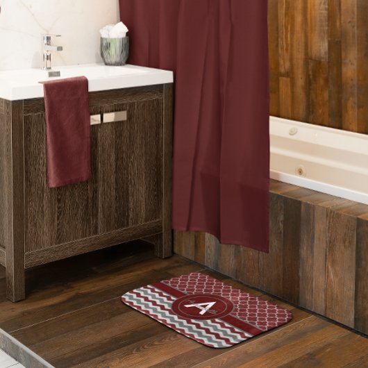 レッドグレーシェブロンクローバー バスマット