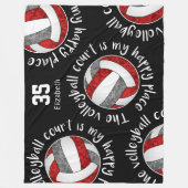 レッドグレーバレーボールのコート私の幸せな場所マントラ フリースブランケット (正面)