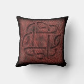 レッドケルト結び目模様エンボスオンレザー クッション (裏面)