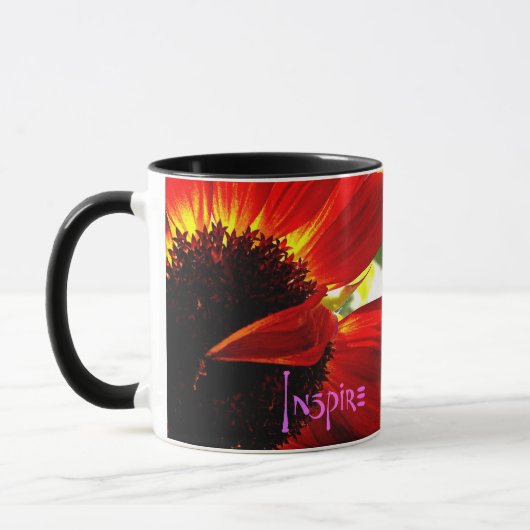 レッドゲルベラデイジーフォトインスパイア引用文タイポグラフィ マグカップ (左)