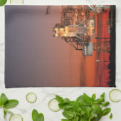 レッドスカイ宇宙シャトルアトランティス打ち上げ キッチンタオル (折り畳み)