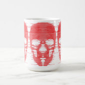 レッドスカルのグリッチアート コーヒーマグカップ (中央)