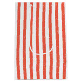 レッドスカーフ付きクリスマスペンギン ミディアムペーパーバッグ (裏面)