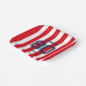 レッドスポーツチーム名前をカスタムするナンバーチームゲームデイ ペーパープレート (傾斜あり)