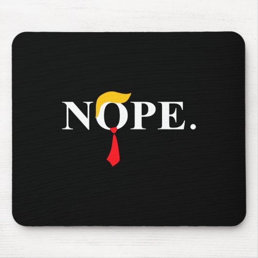 レッドタイトランプウィッグおもしろいアンチトランプギフト マウスパッド (正面)