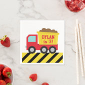 レッドダンプトラック建築ボーイズバースデーパーティー スタンダードカクテルナプキン (インサイチュ)