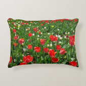 レッドチューリップフラワーフィールド自然撮影 アクセントクッション (正面)