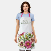レッドデイリリーフローラ植物学プリント エプロン (着用した状態)